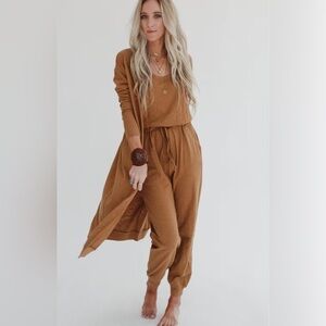 Three Birds Nest Set to Go Textured Jumpsuit And Cardigan Set Sz M